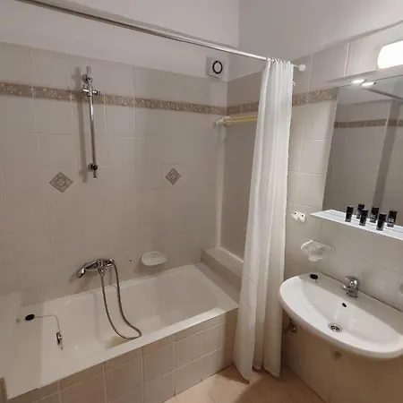 Central Home Apartment